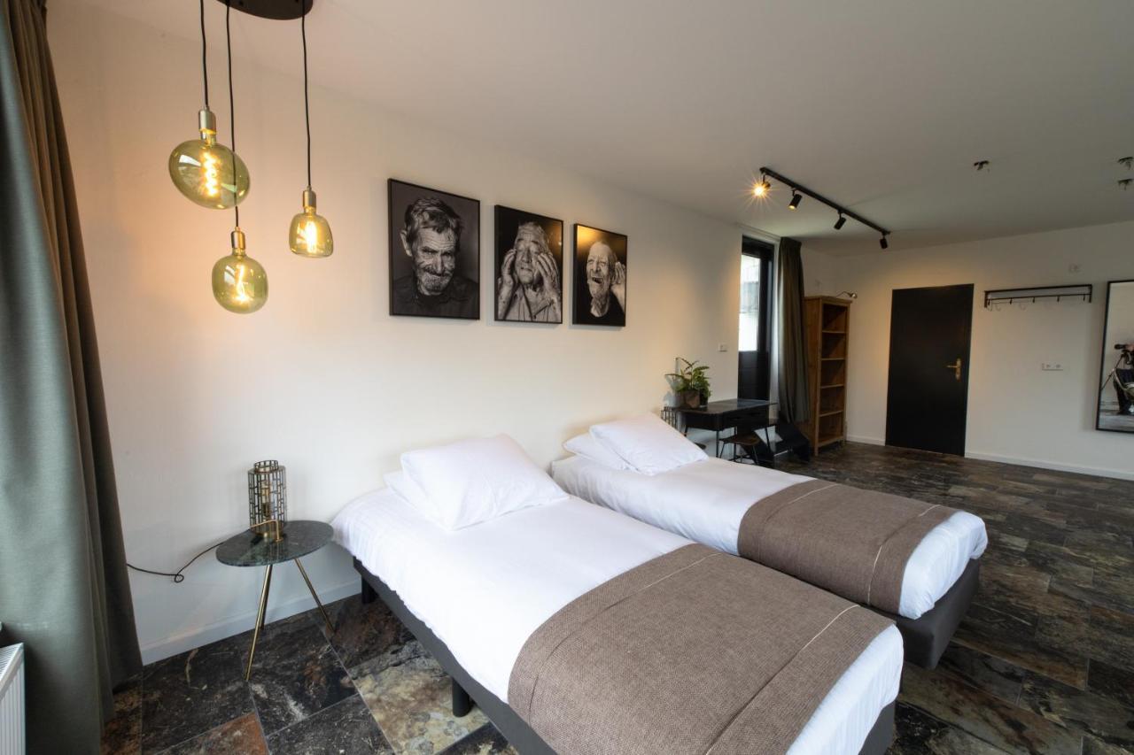 Hotel-Restaurant "Lely" Oude-Tonge エクステリア 写真