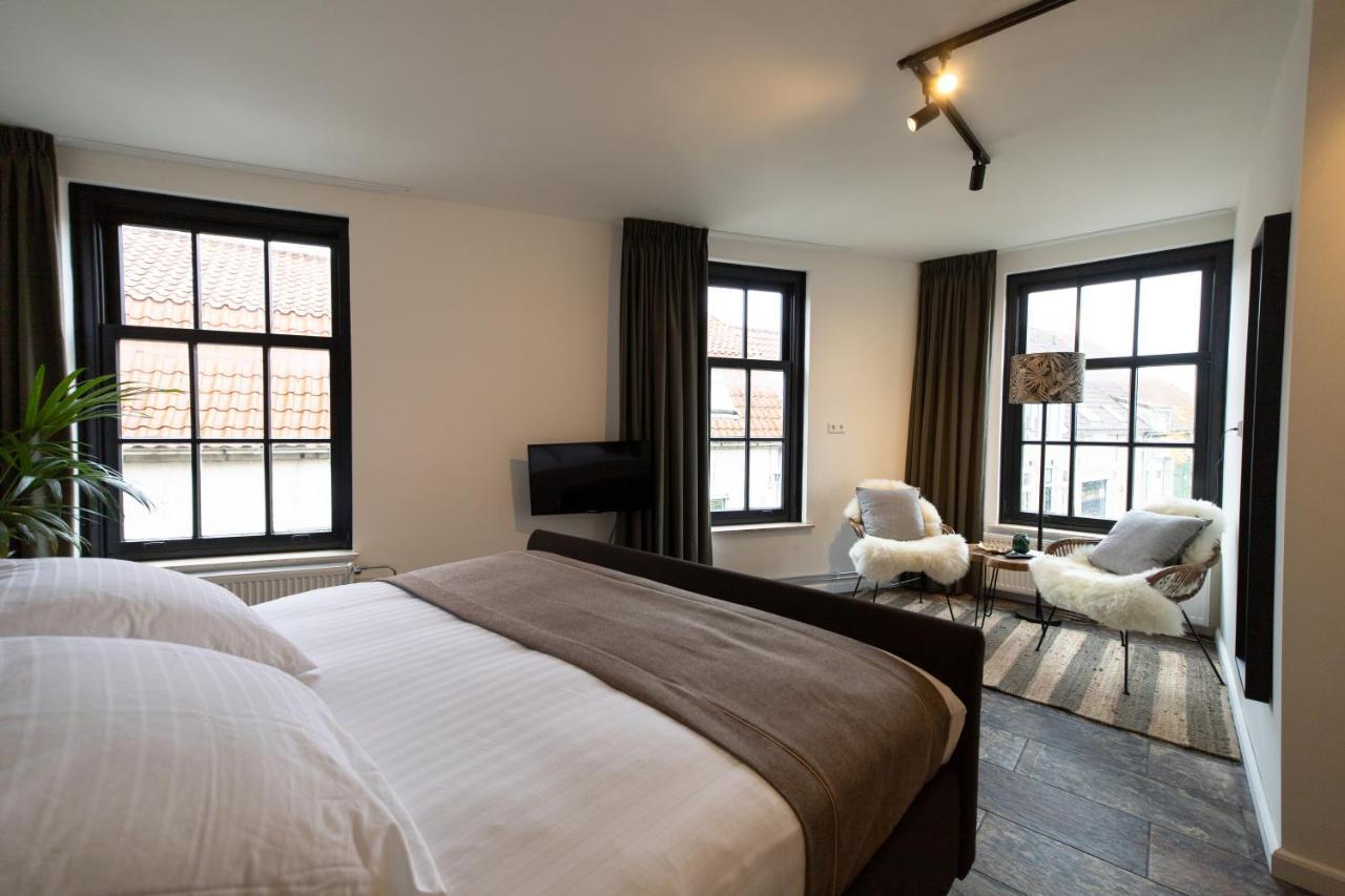Hotel-Restaurant "Lely" Oude-Tonge エクステリア 写真