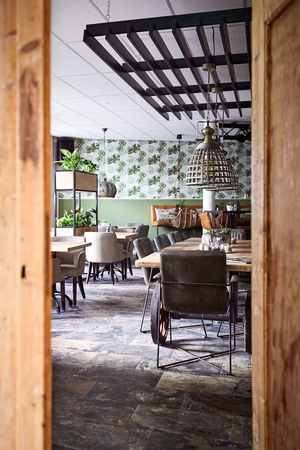 Hotel-Restaurant "Lely" Oude-Tonge エクステリア 写真